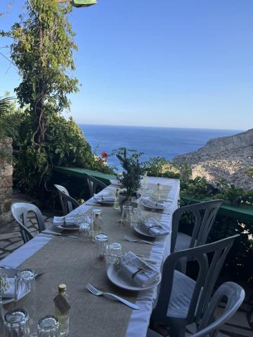 &Alpha;&Mu;&Pi;&Epsilon;&Lambda;&Epsilon;&Sigma;
