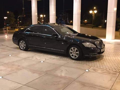 Vip Taxi Van Apostolou
