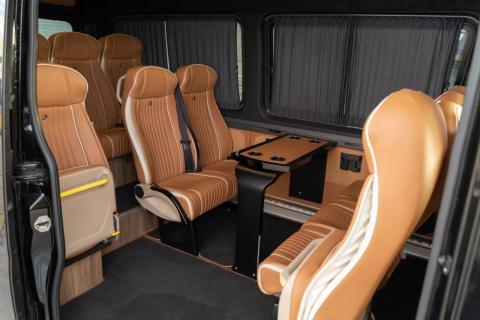 Vip Taxi Van Apostolou